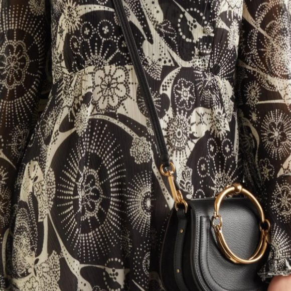 CHLOÉ Small Nile leather bracelet bag - Picture 11 of 15